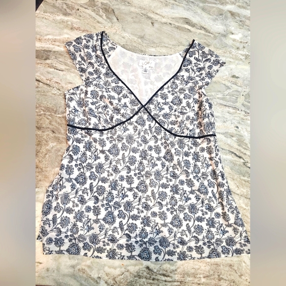 LOFT Navy Floral Faux Wrap Blouse Size 14 Cap Sleeve Lined Sheer Overlay - Picture 1 of 10